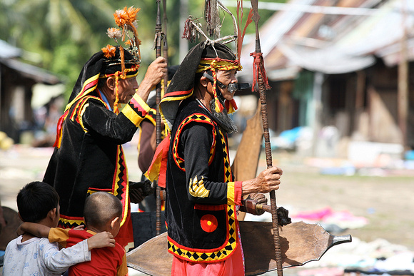 nias chiefs village_warrior ceremony 2 124